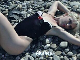 Alyshea Coquine Avenue