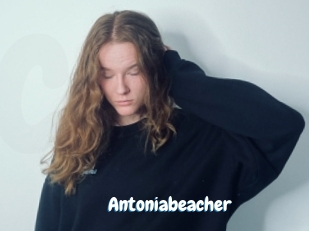 Antoniabeacher