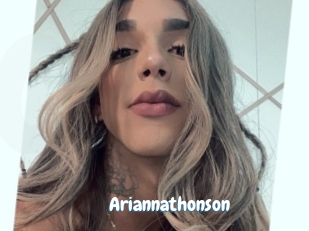 ariannathonson Coquine Avenue