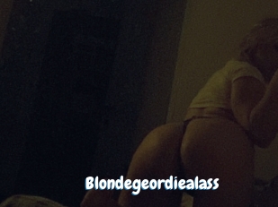 Blondegeordiealass