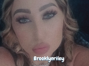 brooklynriley Coquine Avenue