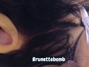 Brunettebomb