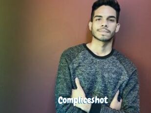 compliceshot Coquine Avenue