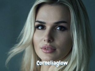corneliaglow Coquine Avenue