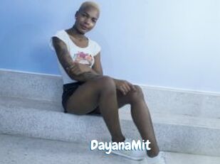 DayanaMit Coquine Avenue