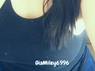 GiaMiley6996