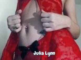 Julia_Lynn