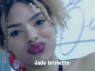 Jade_brunette