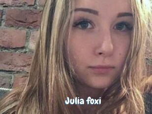 Julia_foxi