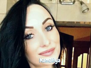 Kamaliya Coquine Avenue