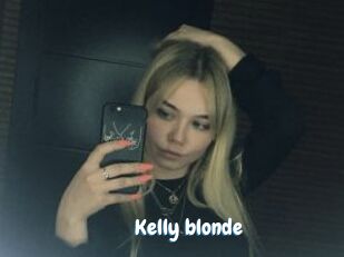 Kelly_blonde Coquine Avenue