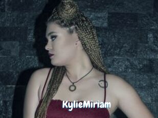 KylieMiriam Coquine Avenue