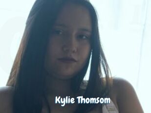 Kylie_Thomsom