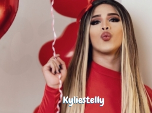kyliestelly Coquine Avenue