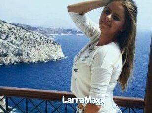 LarraMaxx