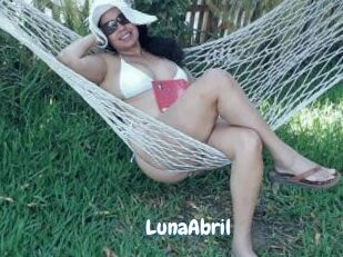 LunaAbril
