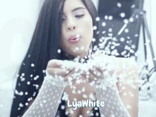 LyaWhite