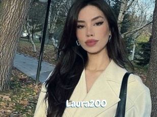 Laura200