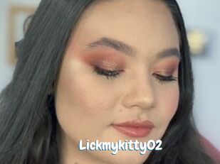 Lickmykitty02