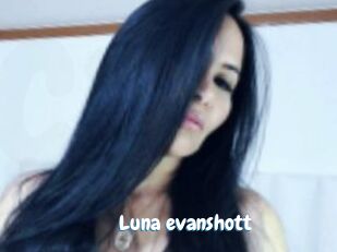 Luna_evanshott