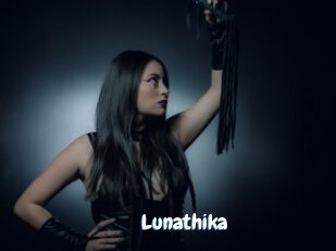 lunathika Coquine Avenue