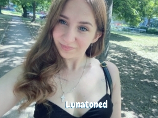 Lunatoned