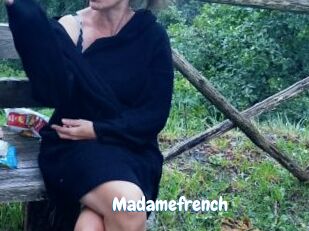 Madamefrench Coquine Avenue