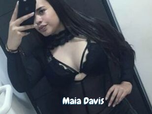 Maia_Davis