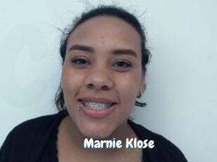 Marnie_Klose Coquine Avenue