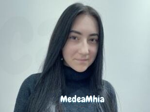 MedeaMhia Coquine Avenue