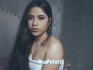 MiaPeterss