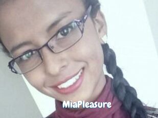 Mia_Pleasure