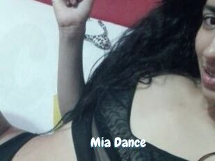 Mia_Dance