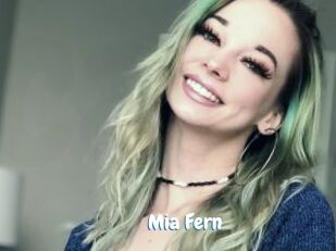 Mia_Fern