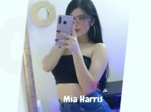 Mia_Harris
