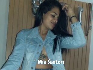 Mia_Santori