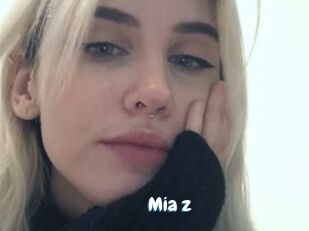 Mia_z Coquine Avenue
