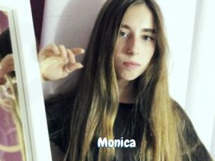 Monica_