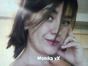 Monika_xX