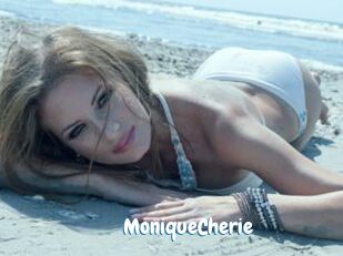 MoniqueCherie