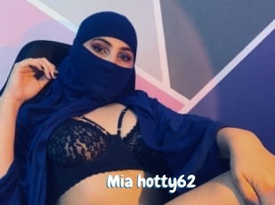 Mia_hotty62