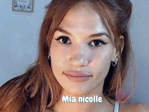 mia_nicolle Coquine Avenue