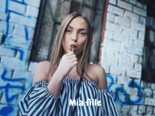 Mia_fille