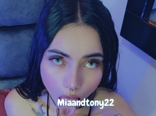 Miaandtony22