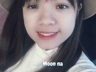 moon_na Coquine Avenue