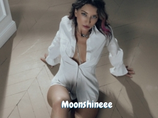 moonshineee Coquine Avenue