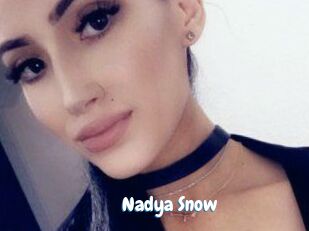 Nadya_Snow Coquine Avenue