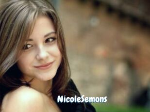 NicoleSemons Coquine Avenue