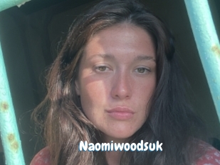 naomiwoodsuk Coquine Avenue