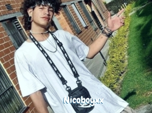 nicoboyxx Coquine Avenue